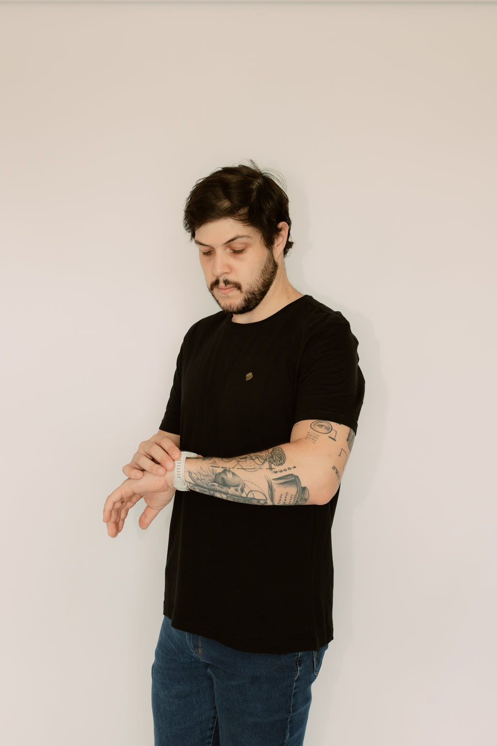 Camisa Meia Malha Lisa Gola Redonda