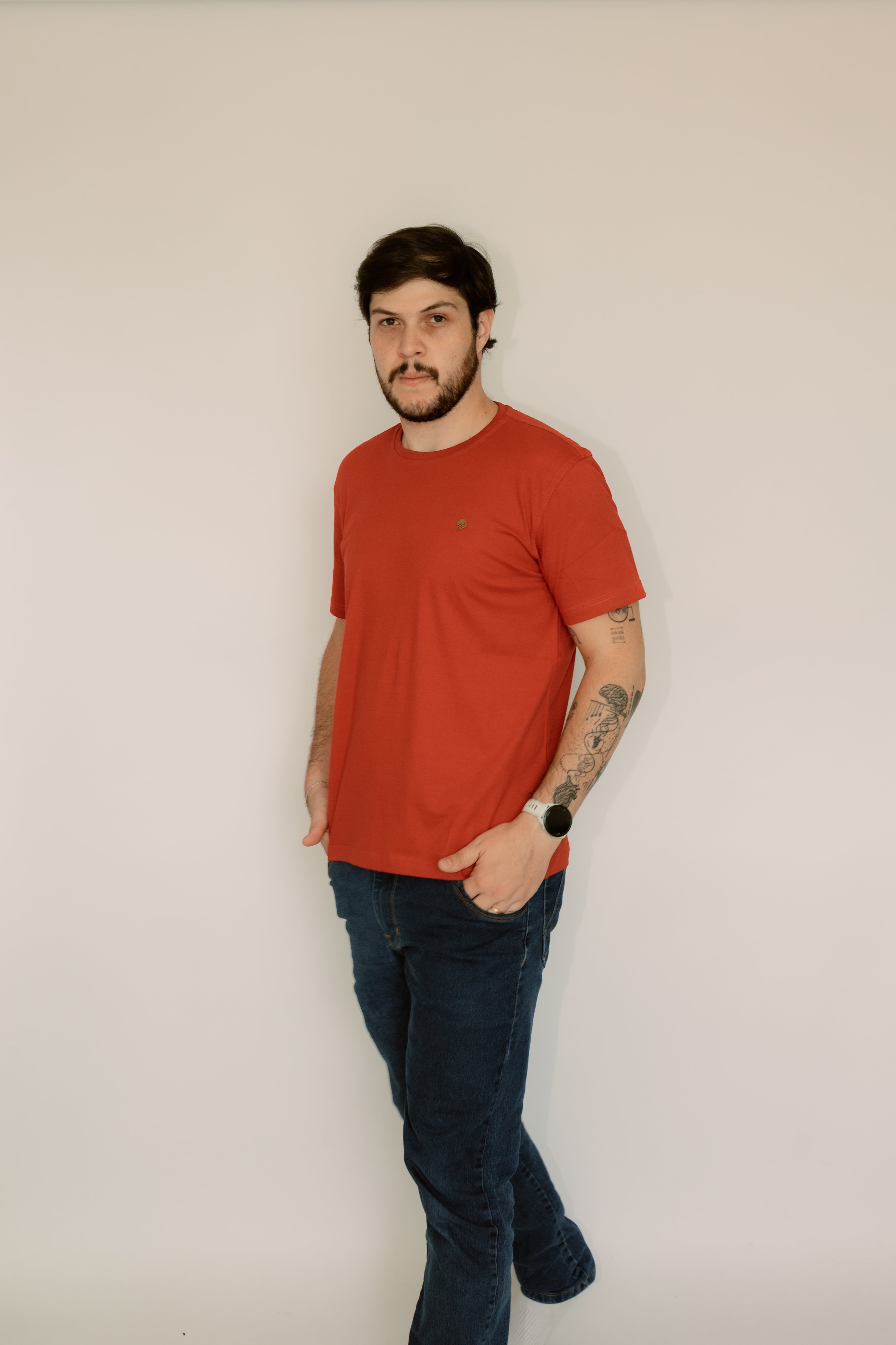 Camisa Meia Malha Lisa Gola Redonda