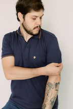Camisa Polo Lisa Elastano Com Bolso E Punho