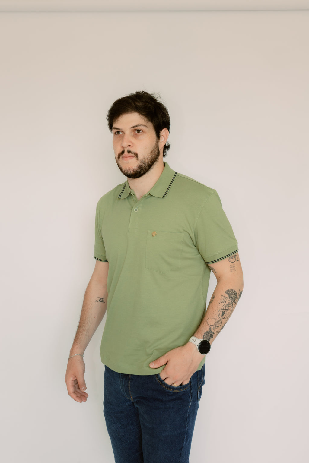 Camisa Polo Lisa Elastano Com Bolso E Punho